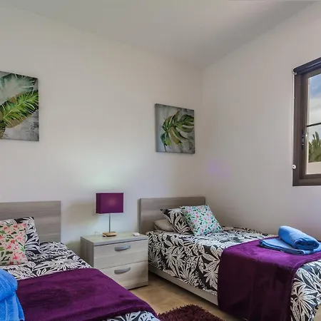 With Private Pool, Near And Golf Caleta De Fuste- Charlotte Willa *