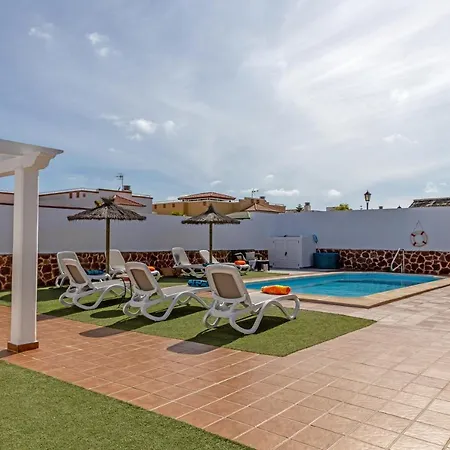 Βίλα With Private Pool, Near And Golf Caleta De Fuste- Charlotte Costa De Antigua