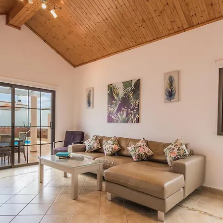 With Private Pool, Near And Golf Caleta De Fuste- Charlotte Вилла Коста-де-Антигуа