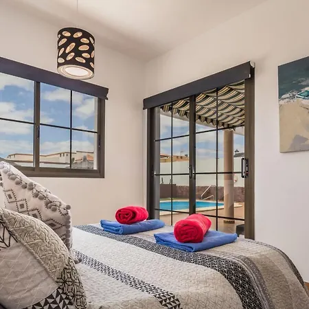 Βίλα With Private Pool, Near And Golf Caleta De Fuste- Charlotte *