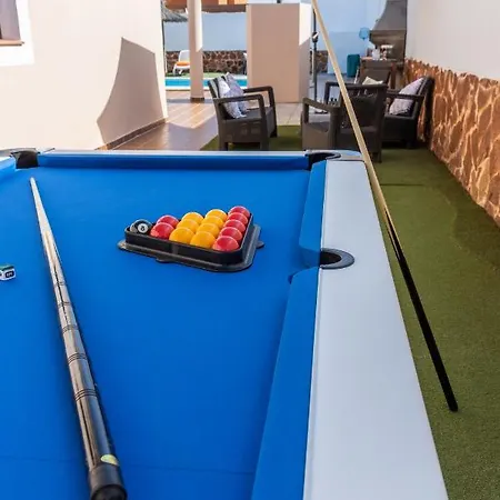 With Private Pool, Near And Golf Caleta De Fuste- Charlotte 빌라