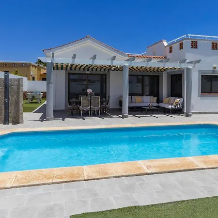 With Private Pool, Near And Golf Caleta De Fuste- Charlotte